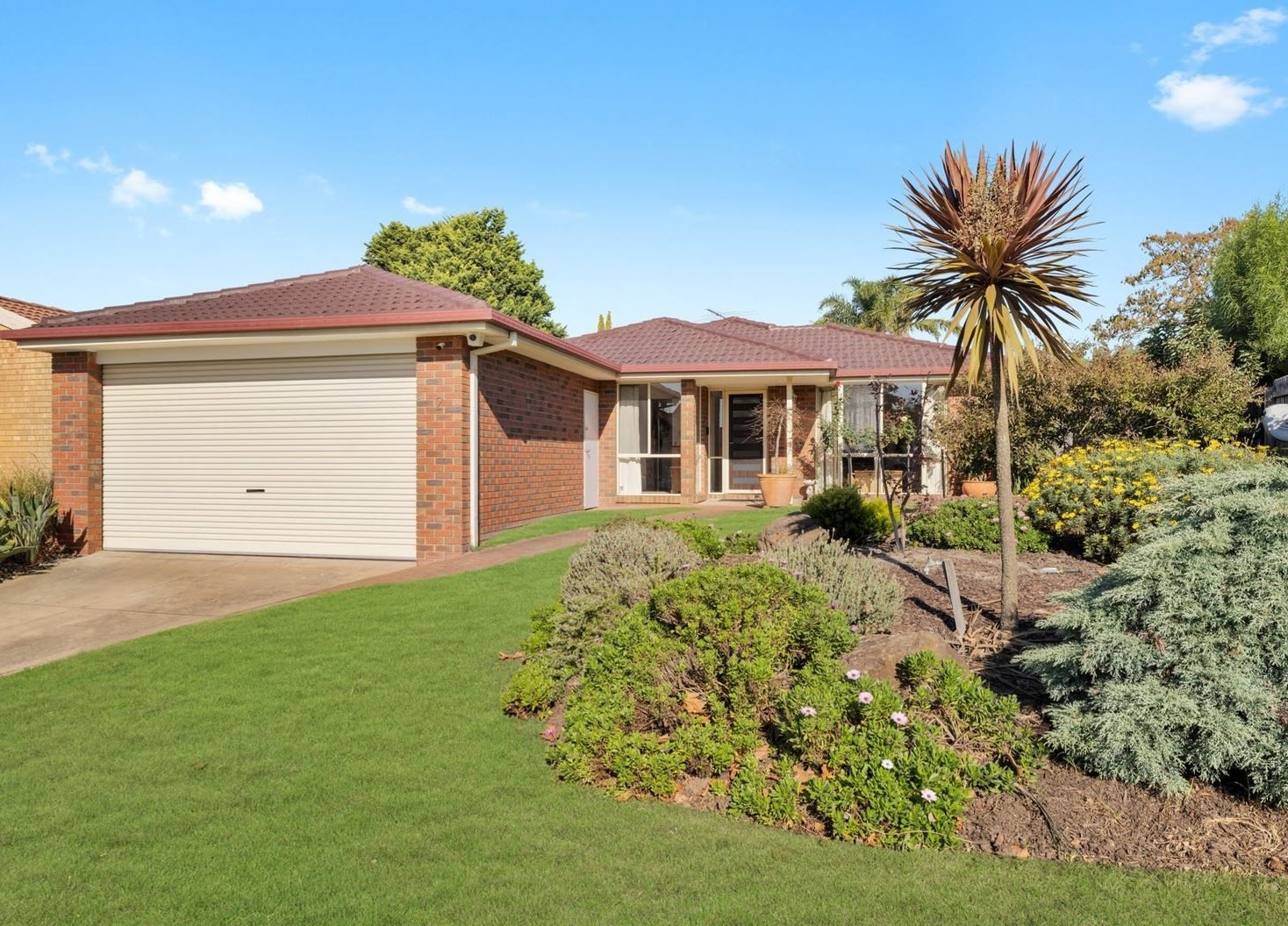 4 bedroom home in Narre Warren South